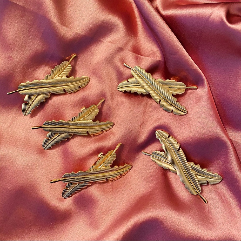 💕💕Last one Golden Cross Feather Hair Pins Clips - Picture 3 of 7
